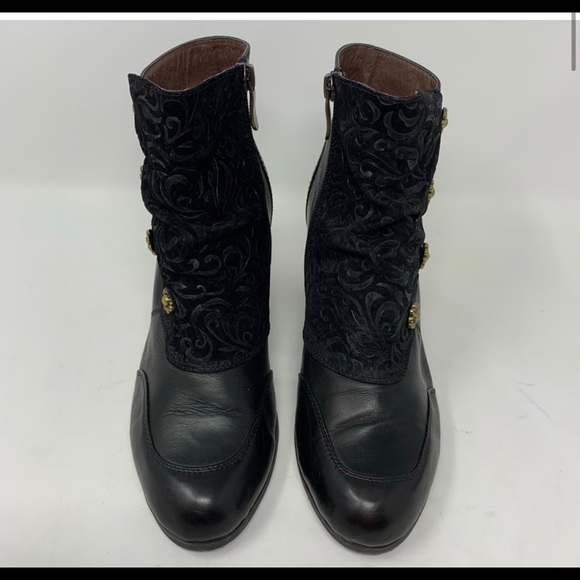 L'Artiste by Spring Step Belgard Black Ankle Boot - Picture 3 of 7